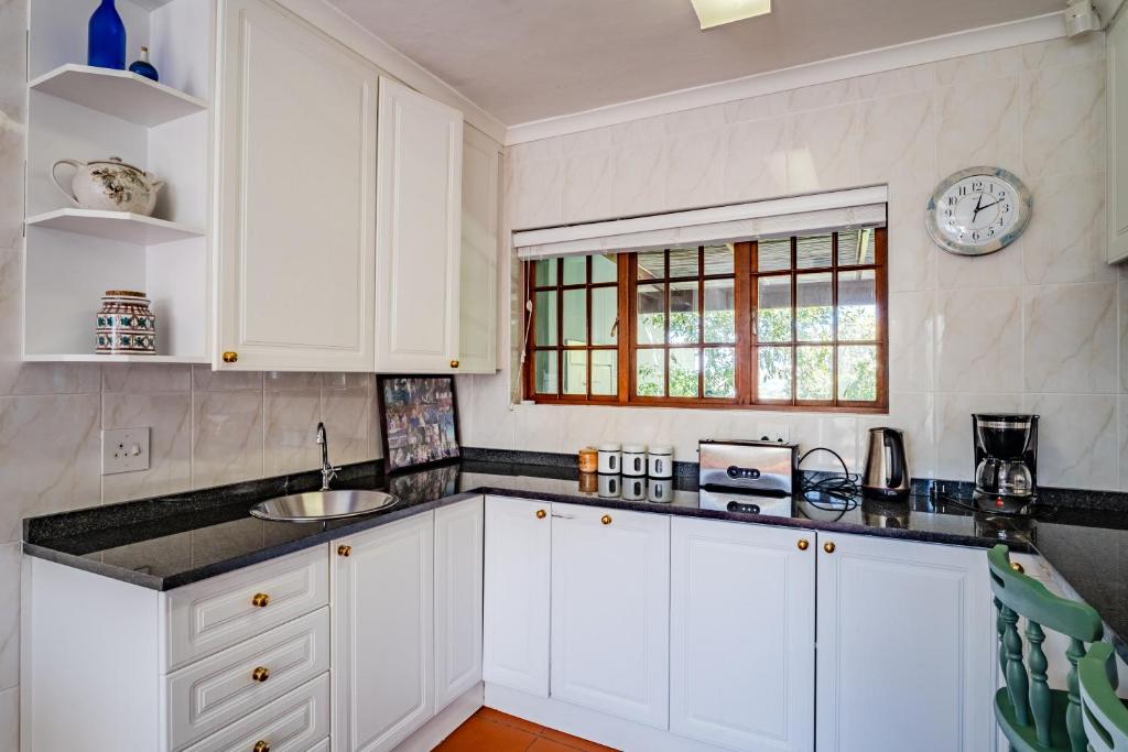 Escape to Paradise in Plett - Back up Electricity - Image 43