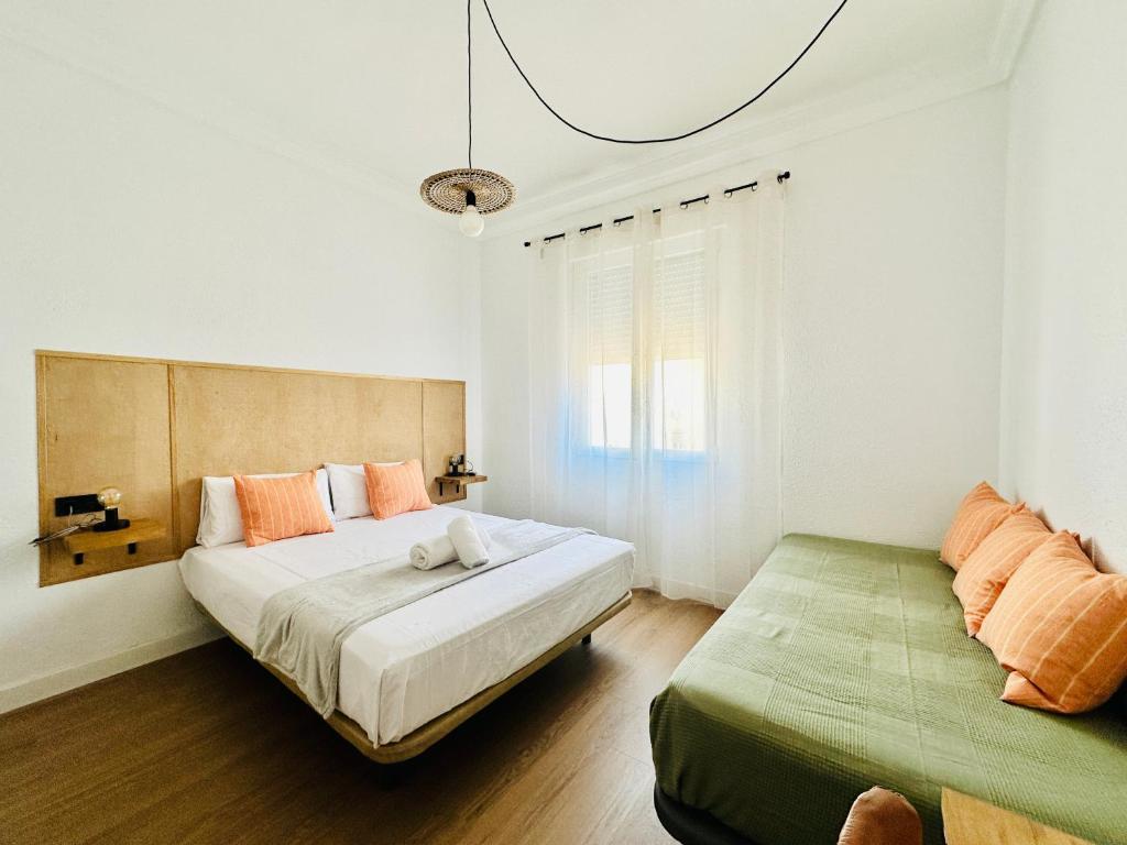 Autentic Boutique Moncloa - Resim 37