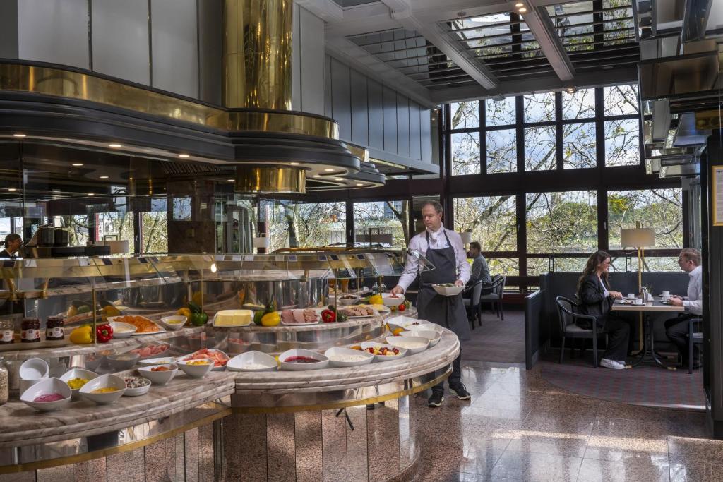 Maritim Hotel Köln - Resim 7