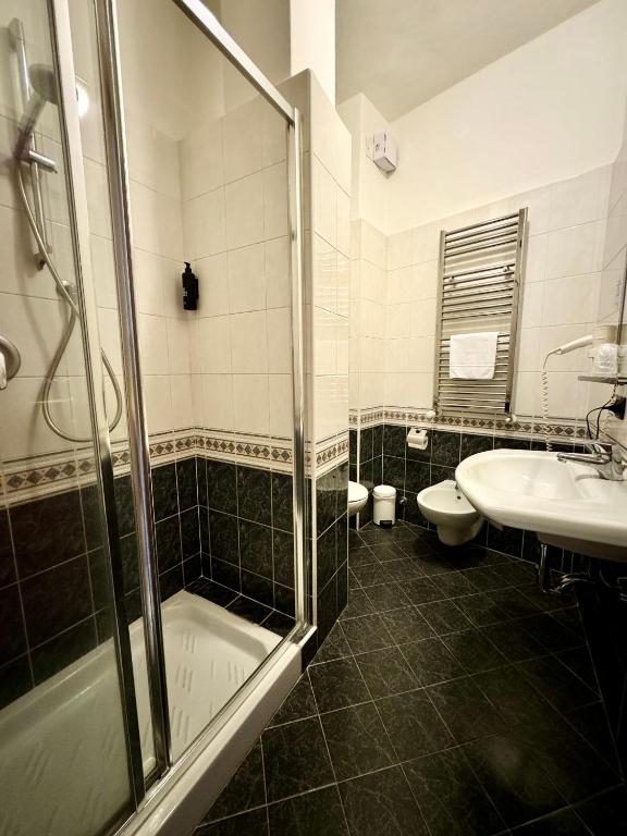 Hotel Parma - Resim 33