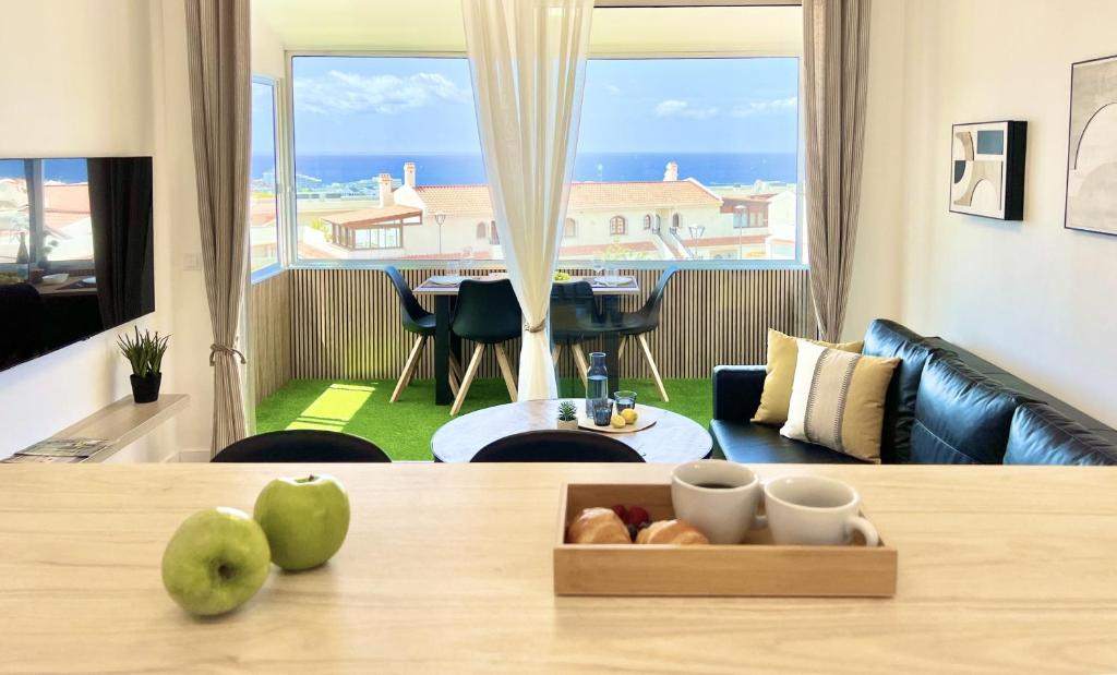 Miraverde Ocean View Apartment-Heated Pool