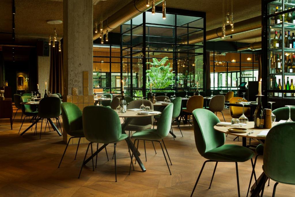 Hotels in Amsterdam