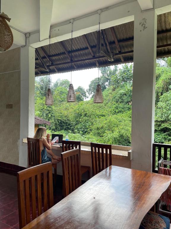 WW Backpackers Feature 2