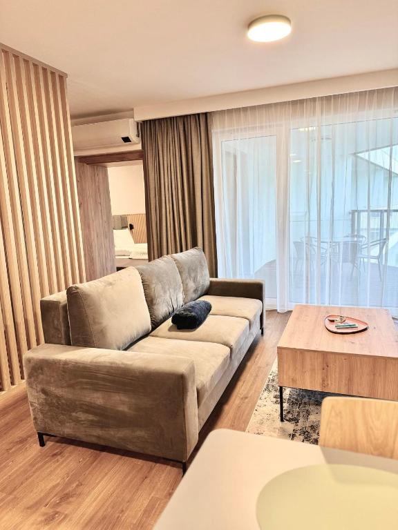 Posezení v ubytování Akces APARTAMENTY KASPROWICZA 20C- BASEN, SAUNY, JACUZZI, SIŁOWNIA W CENIE - SCHWIMMBAD, SAUNEN, JACUZZI, FITNESSSTUDIO IM PREIS