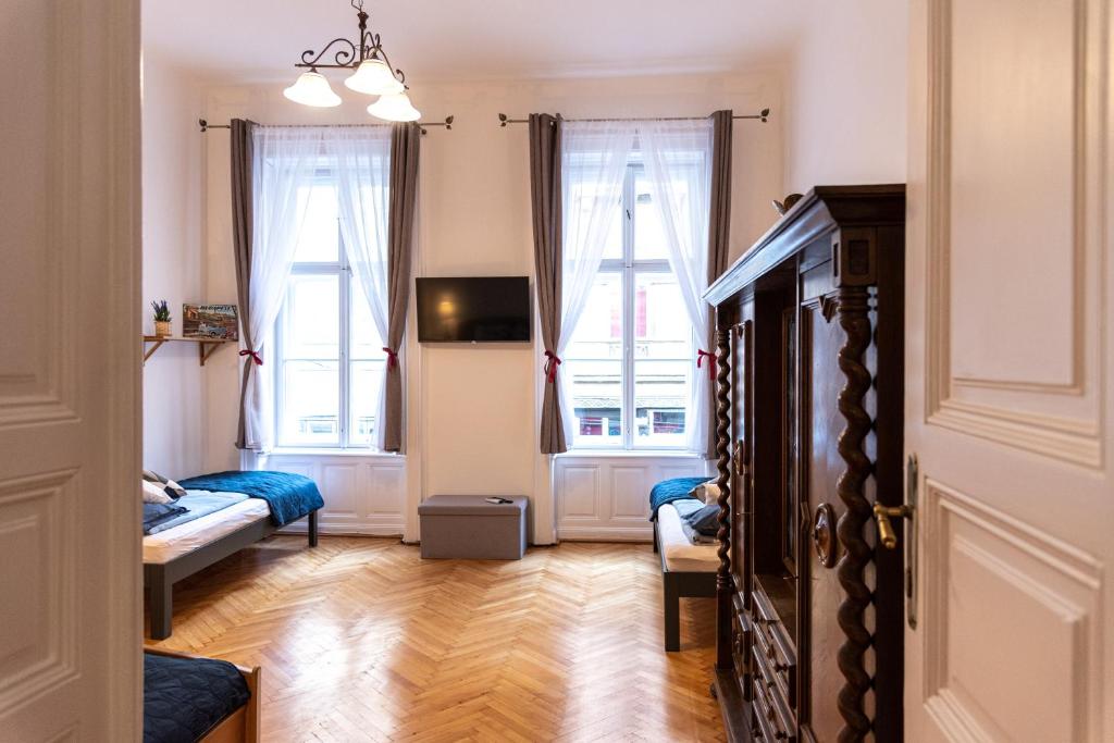 Viol ApARTment 1074 Budapest, Dohány u. 54 kép - 1