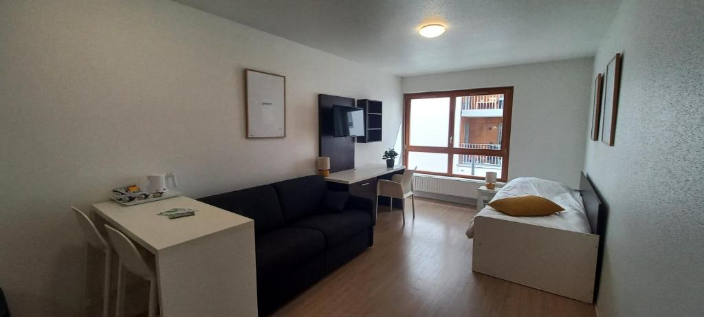 
Standard Triple Studio
