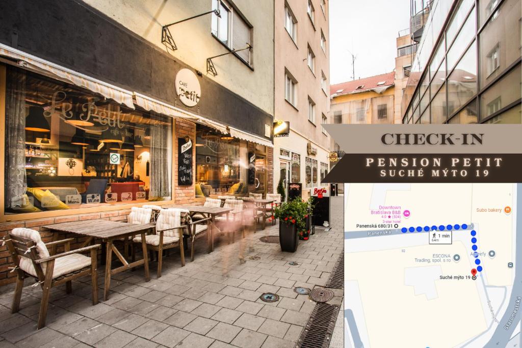 A restaurant or other place to eat at Downtown Bratislava B&B