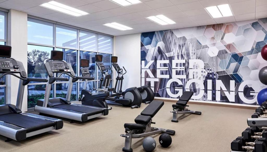 Fitness centrum a/nebo fitness zařízení v ubytování SpringHill Suites by Marriott Kanab
