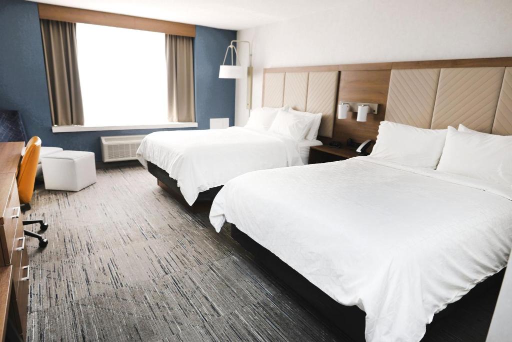 Holiday Inn Express Detroit-Birmingham by IHG photo