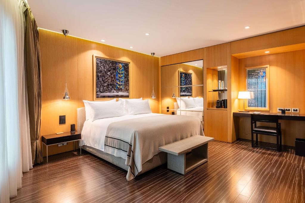 
One Bedroom Wellness Room
