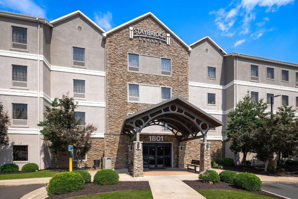 Staybridge Suites Rogers - Bentonville, an IHG Hotel - Housity