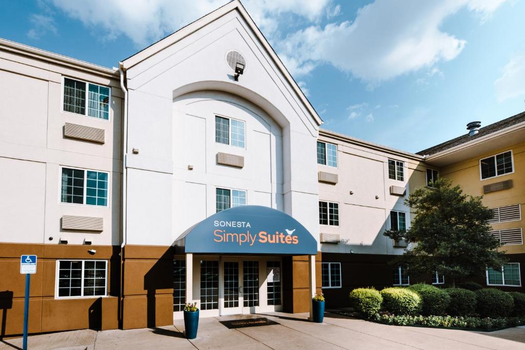 Candlewood Suites Dallas Park Central