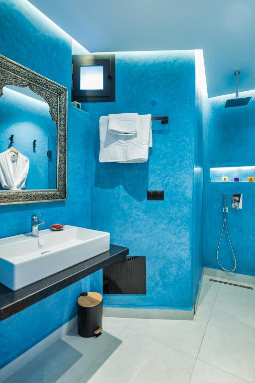 Koupelna v ubytování TAJ CHEFCHAOUEN Luxury Hotel and Spa