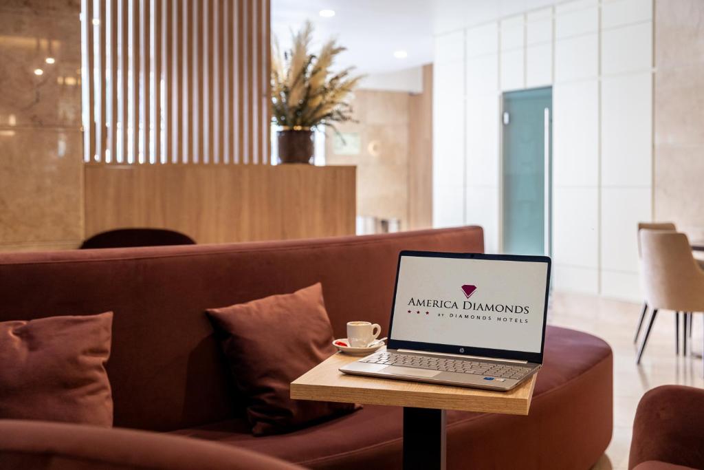 Posezení v ubytování America Diamonds Hotel