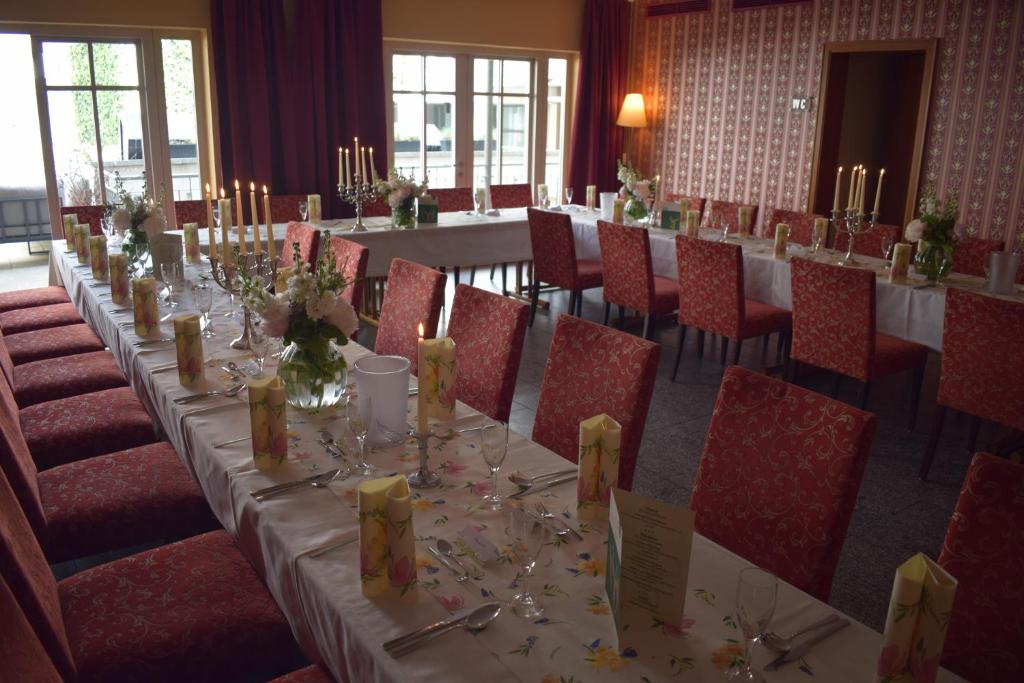 Restaurace v ubytování Akzent Hotel Goldner Hirsch