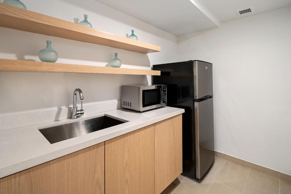 The Grayson Hotel Miami Downtown - One Bedroom Suite King With Balcony