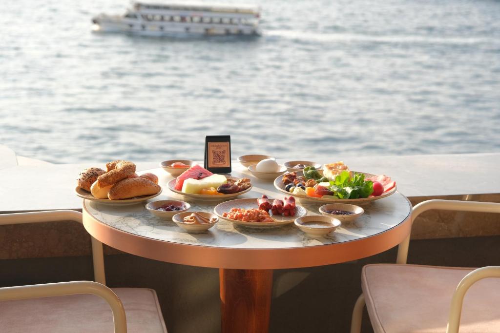 لابی و فضای عمومی Dream Inn Karaköy Bosphorus - تصویر ۵