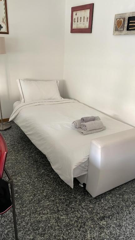 Melannie's Apartment - 17