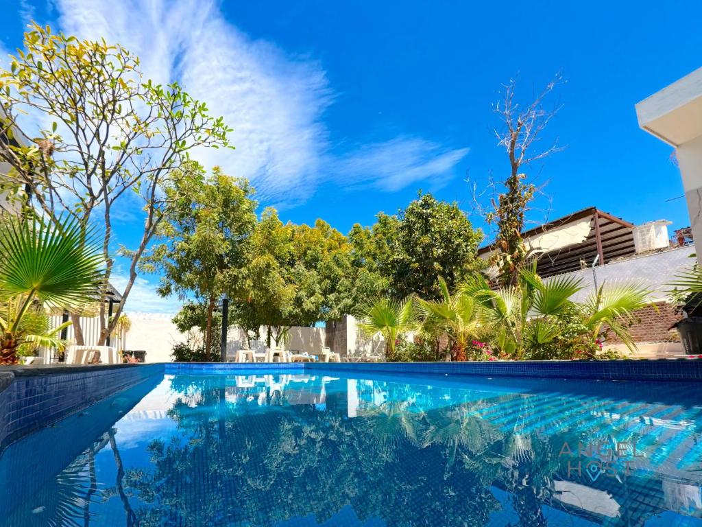 Πισίνα στο ή κοντά στο Commercial Zone Studios, Pool, BBQ and Beach 7 Blocks