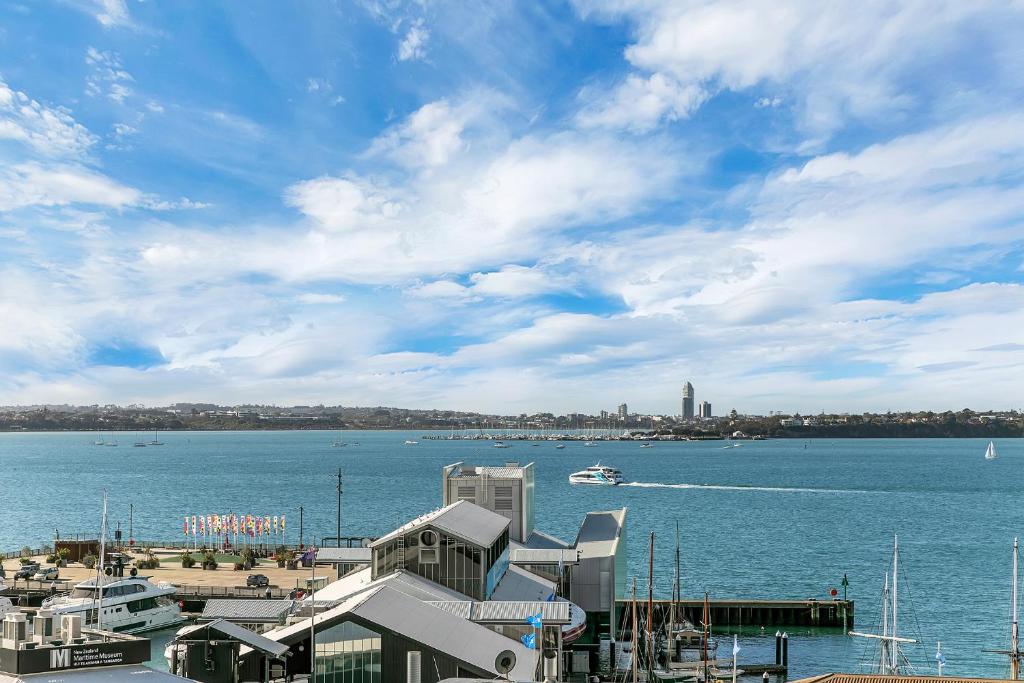 Penthouse Crown - Resim 14