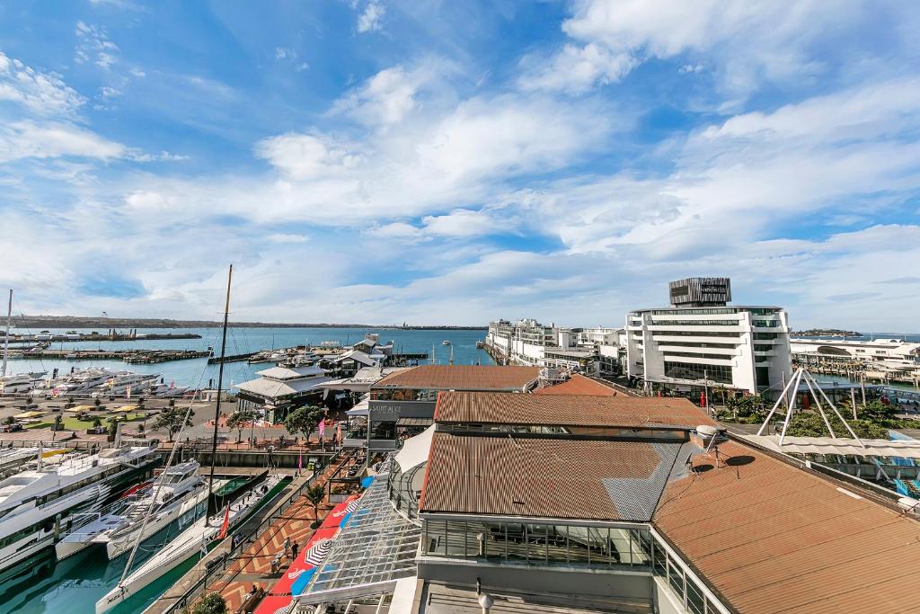 Penthouse Crown - Resim 15