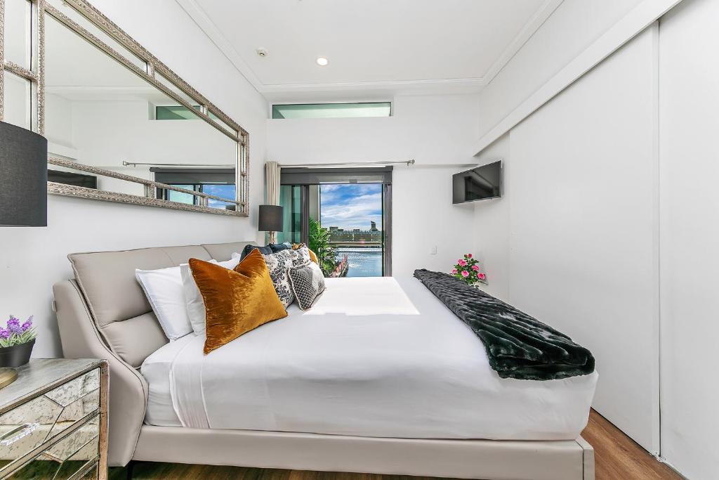 Penthouse Crown - Resim 18