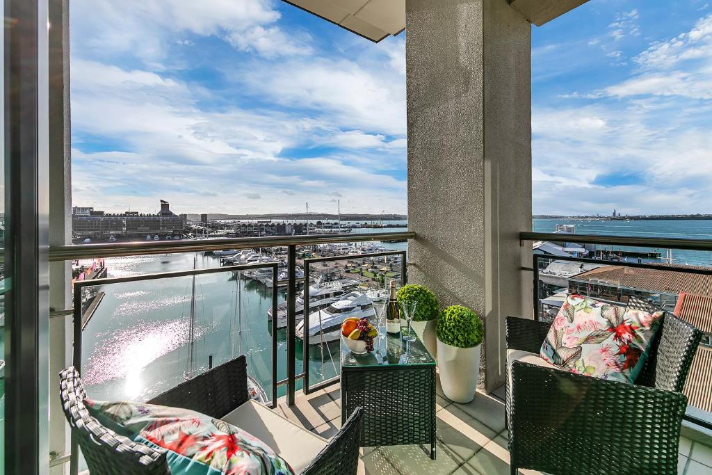 Penthouse Crown - Resim 24