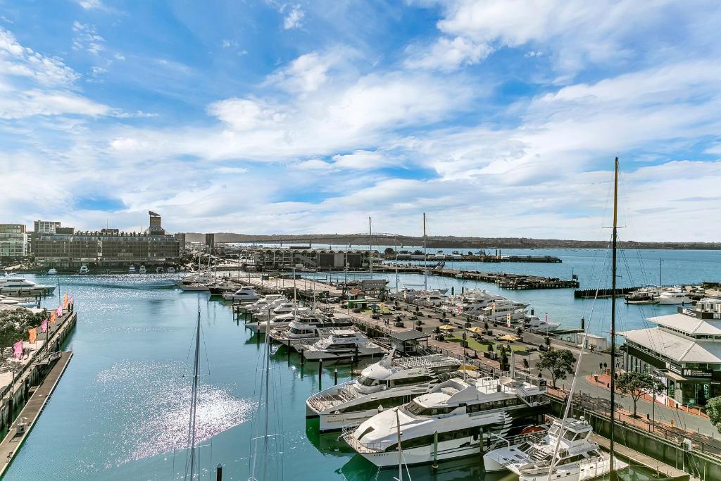 Penthouse Crown - Resim 29