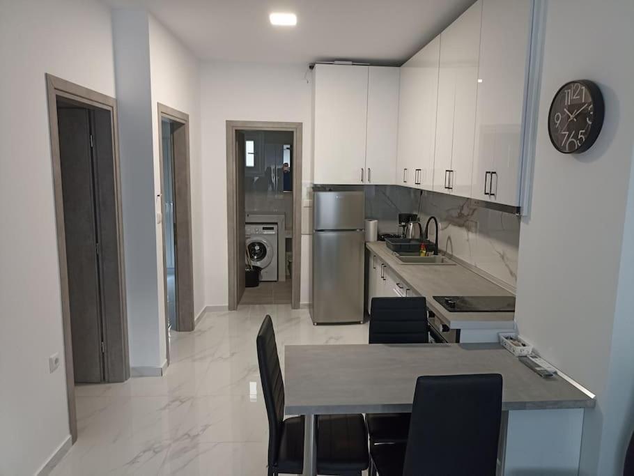 Dapur atau dapur kecil di Kilkis Central Apartment 1