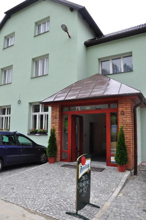 Budova, kde se hotel nachází