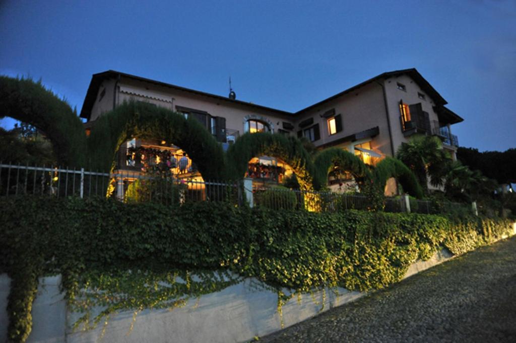 Vonkajšia záhrada v ubytovaní Albergo Ristorante Conca Azzurra