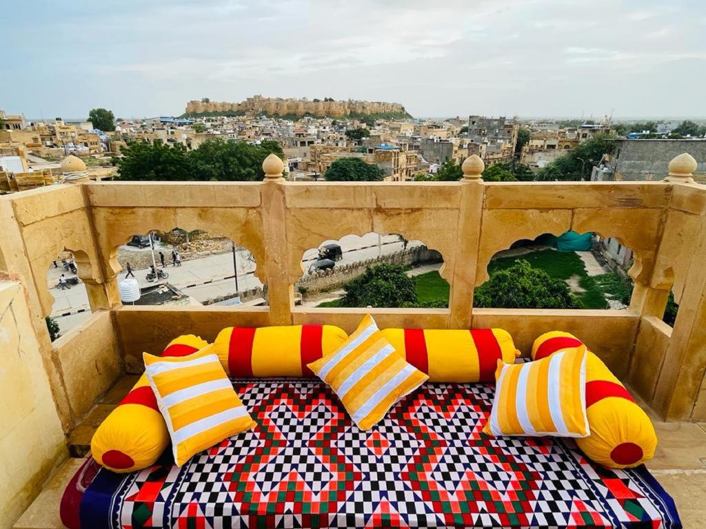 Balkoni atau teres di Hotel Amazing Jaisalmer