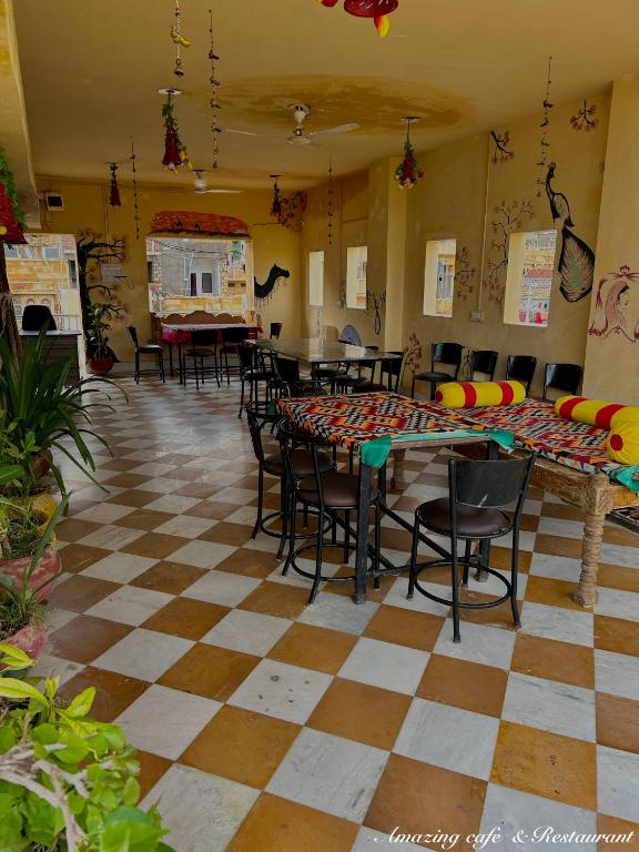Restoran atau tempat lain untuk makan di Hotel Amazing Jaisalmer