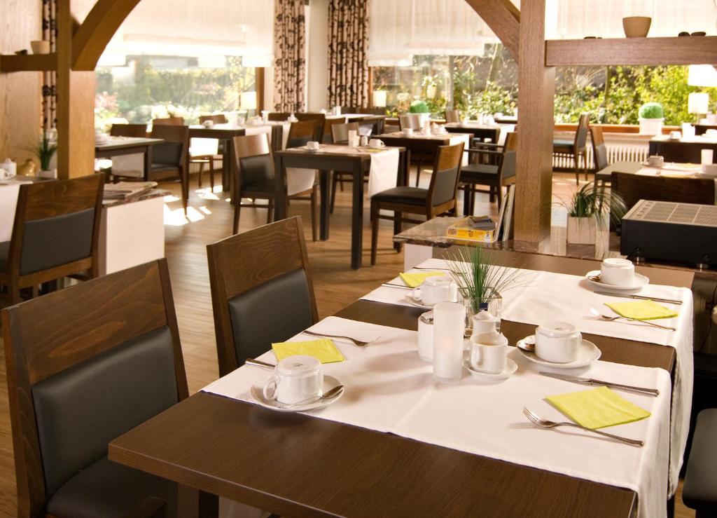 Restaurace v ubytování Friesen Hotel