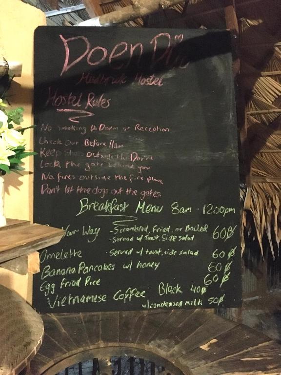 Fotografie z fotogalerie ubytování Doendin Mudbrick hostel v destinaci Ban Phaem Klang