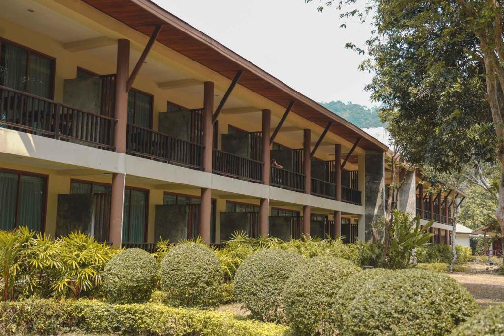 Chai Chet Resort Koh Chang - 2