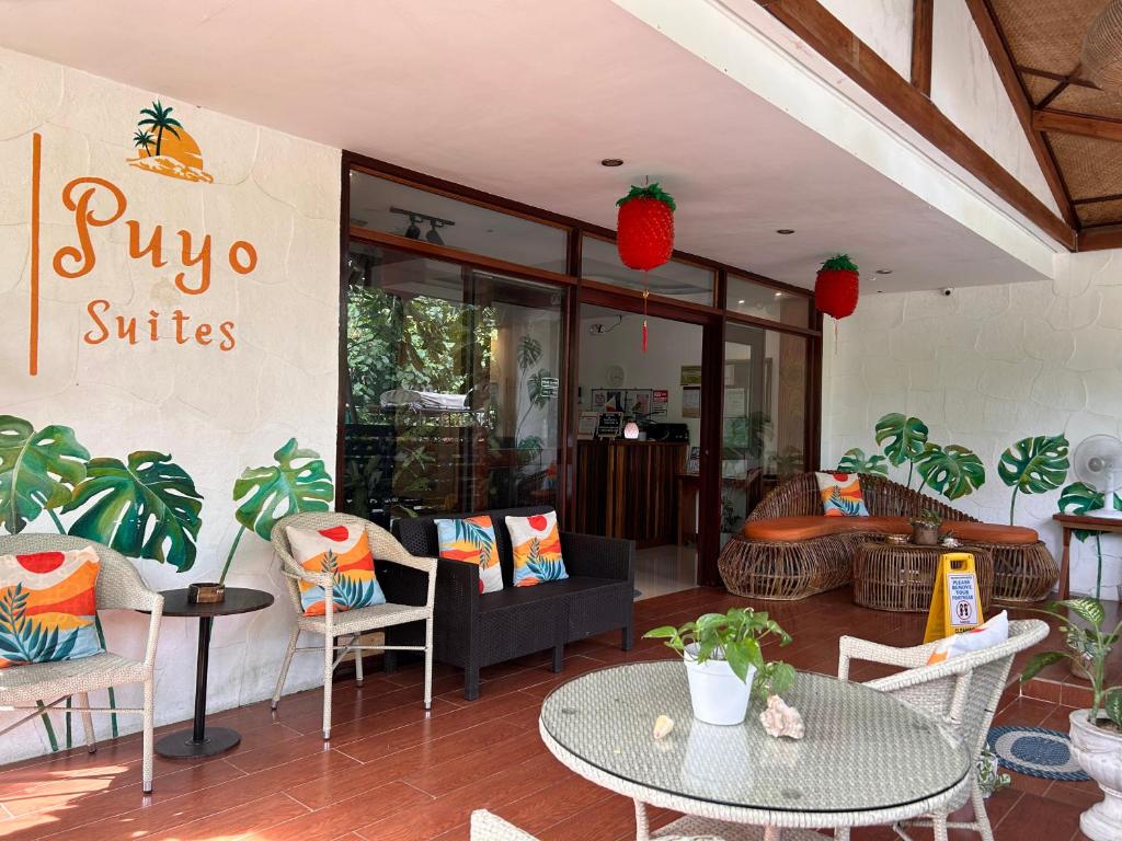Restoran või mõni muu söögikoht majutusasutuses Puyo Suites Homestay