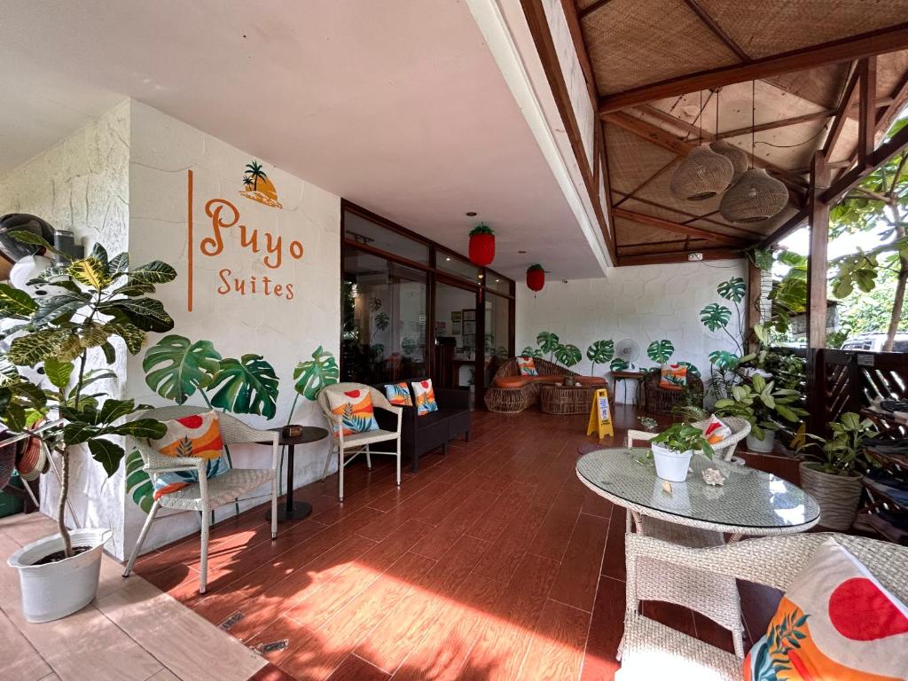 Istumisnurk majutusasutuses Puyo Suites Homestay