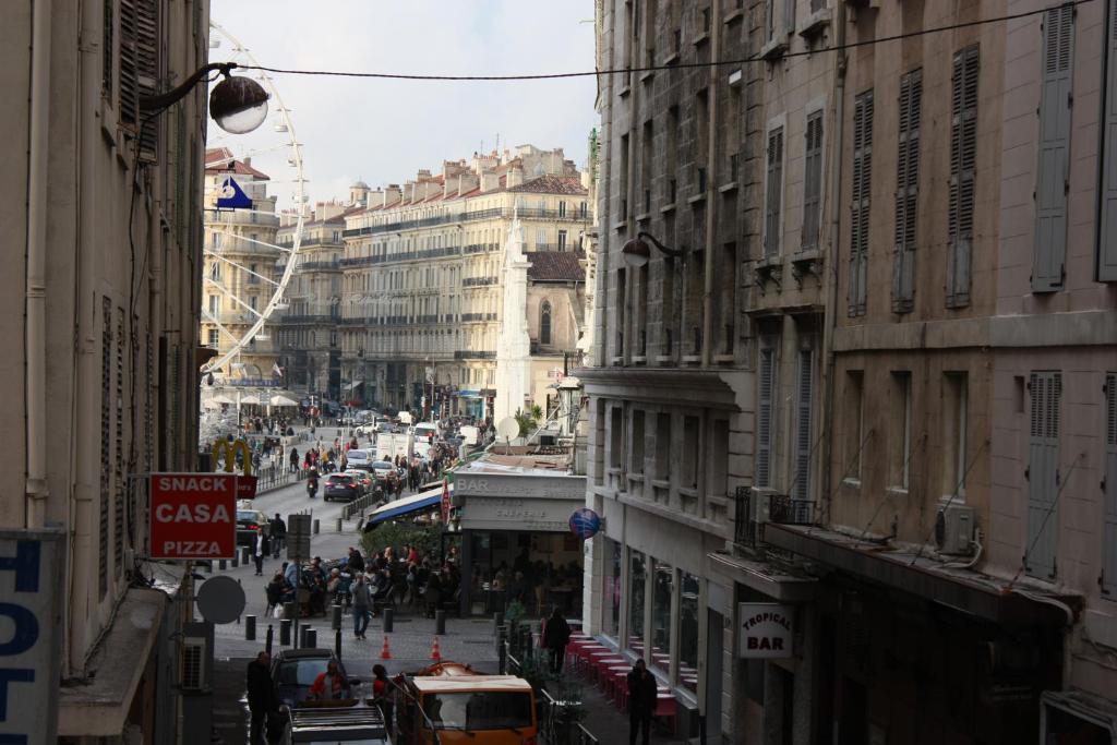 Hôtel Beauséjour - Resim 22