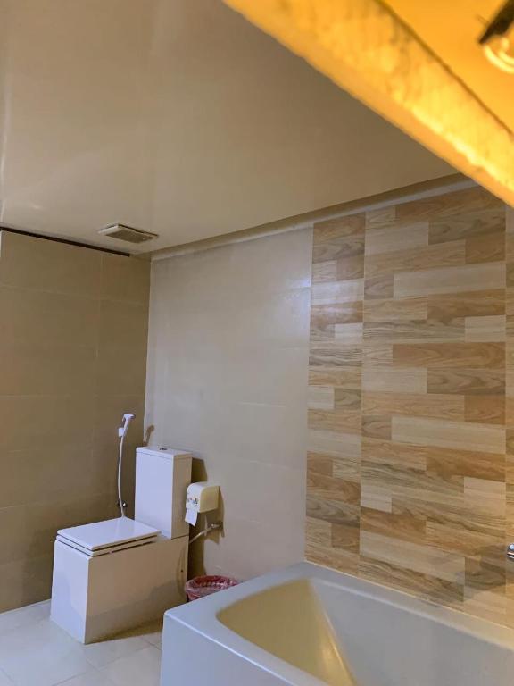 Ambassador Runway Hotel - Deluxe Twin Room