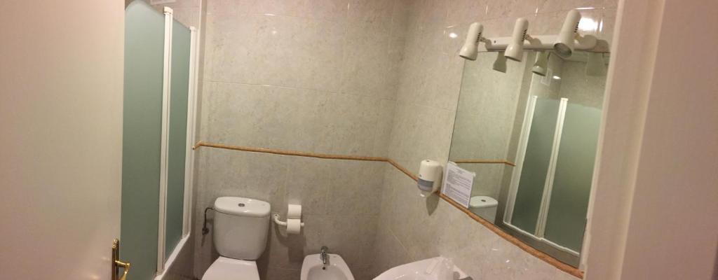 Hotel Barajas Plaza - Resim 40