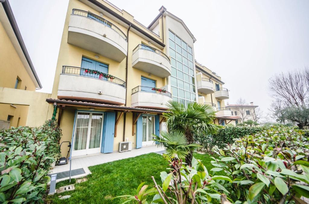 Budynek, w którym mieści się apartament