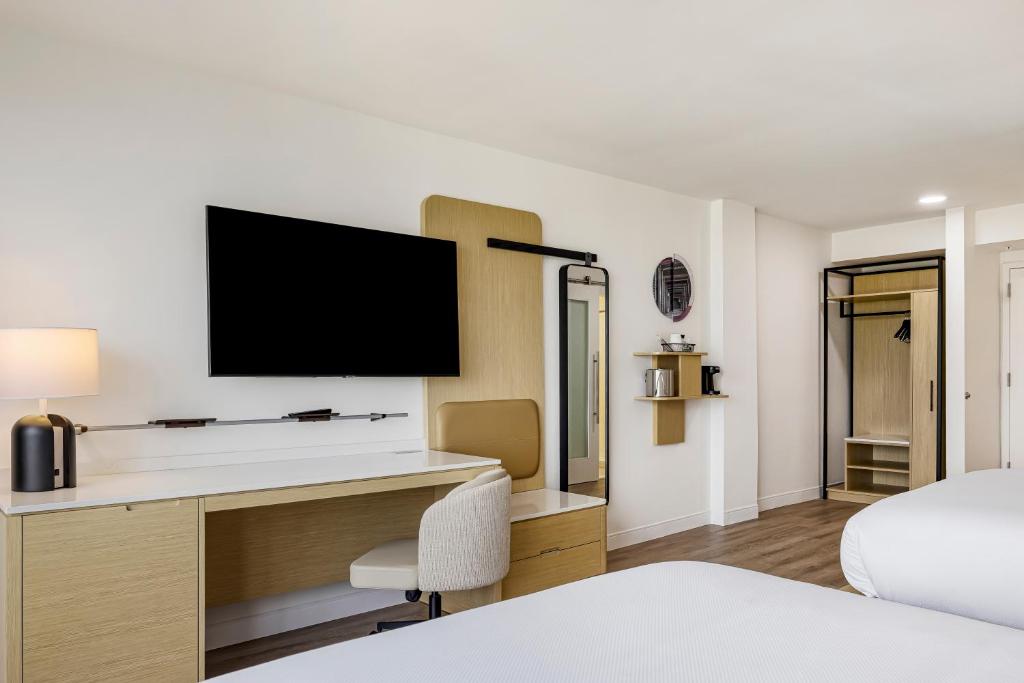 Hotel Preston Nashville Airport - Standard Queen Room With Two Queen Beds