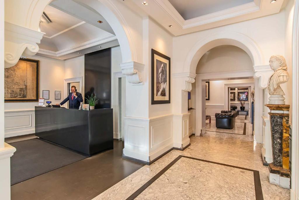 The lobby or reception area at Hotel Isa
