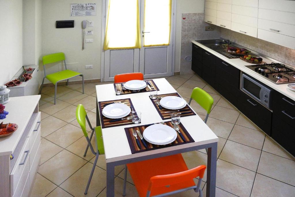 Kuchyňa alebo kuchynka v ubytovaní Apartment in Vada near restaurants