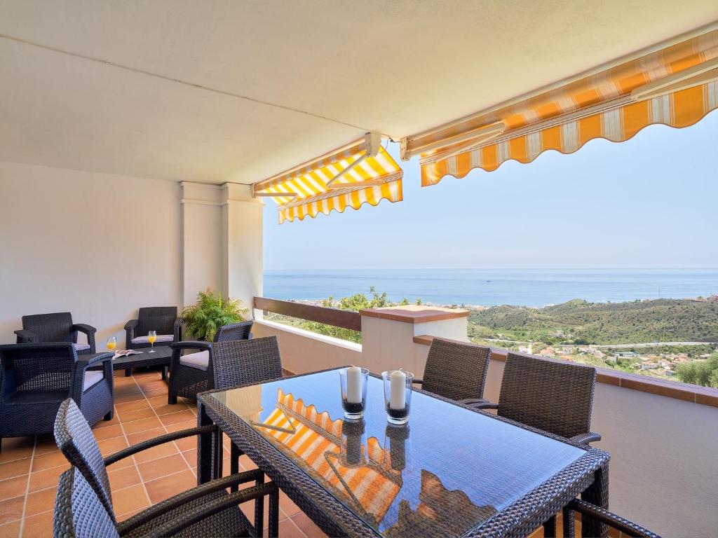 Fotografia z galérie ubytovania Beautiful holiday home in Málaga with swimming pool v destinácii Málaga