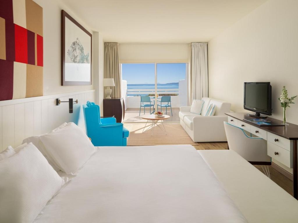 H10 Estepona Palace - Superior Family Room With Sea View (2 Adults + 2 Children)