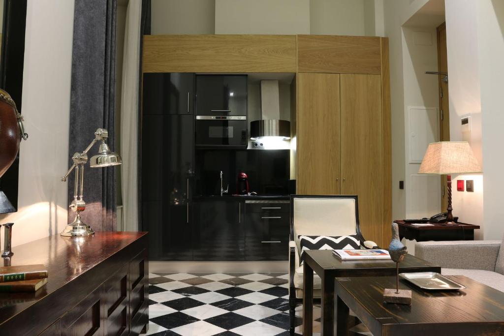 Aguilas5 SevillaSuites - 3