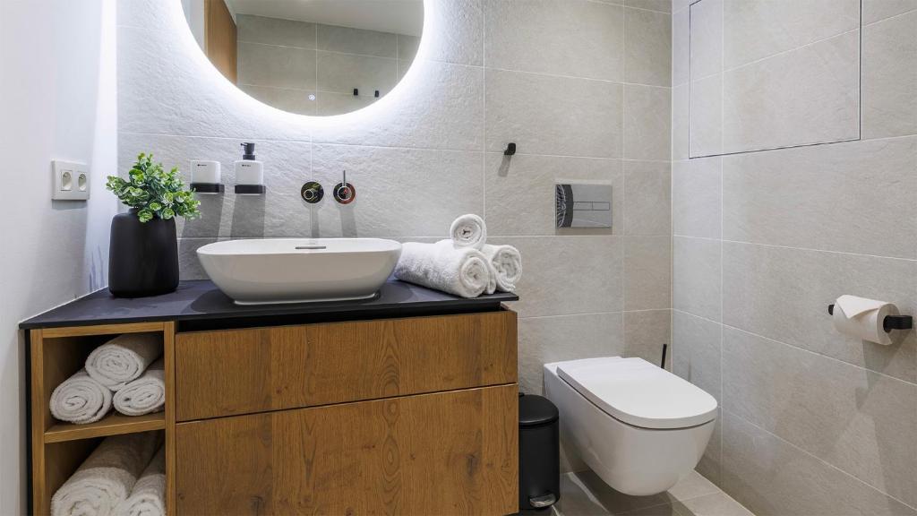 Vista Apartments - 19