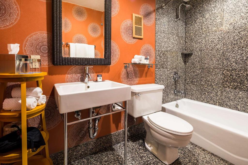 Koupelna v ubytování Hotel Maya
